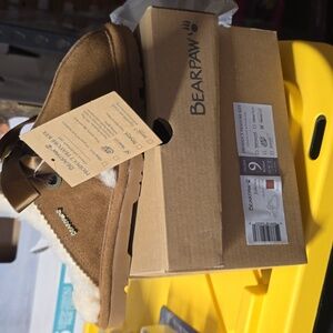 Bearpaw Jolietta Tan Slippers New in box